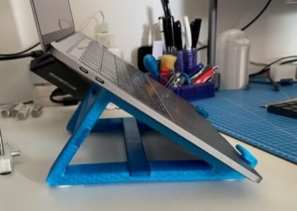 [Création] Un support d’ordinateur portable