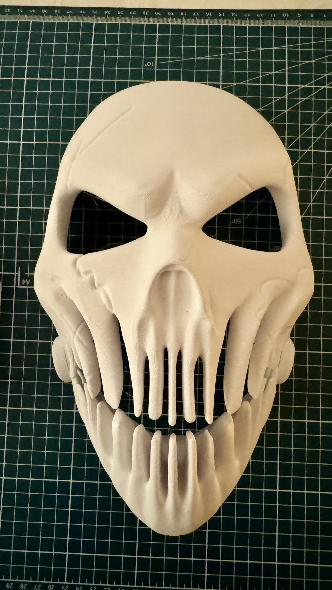 Masques d’halloween, un pour ma fille et l’autre pour moi !!!!!